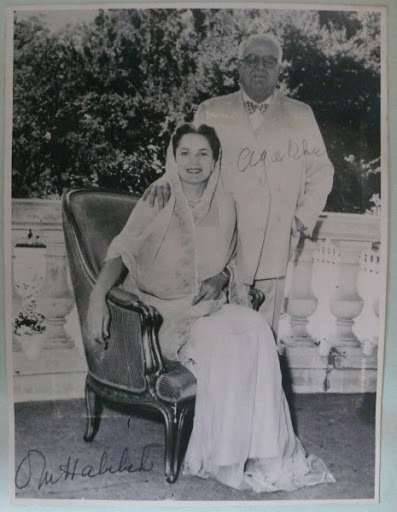 Mata Salamat Om Habibeh with Imam Sultan Muhammad Shah